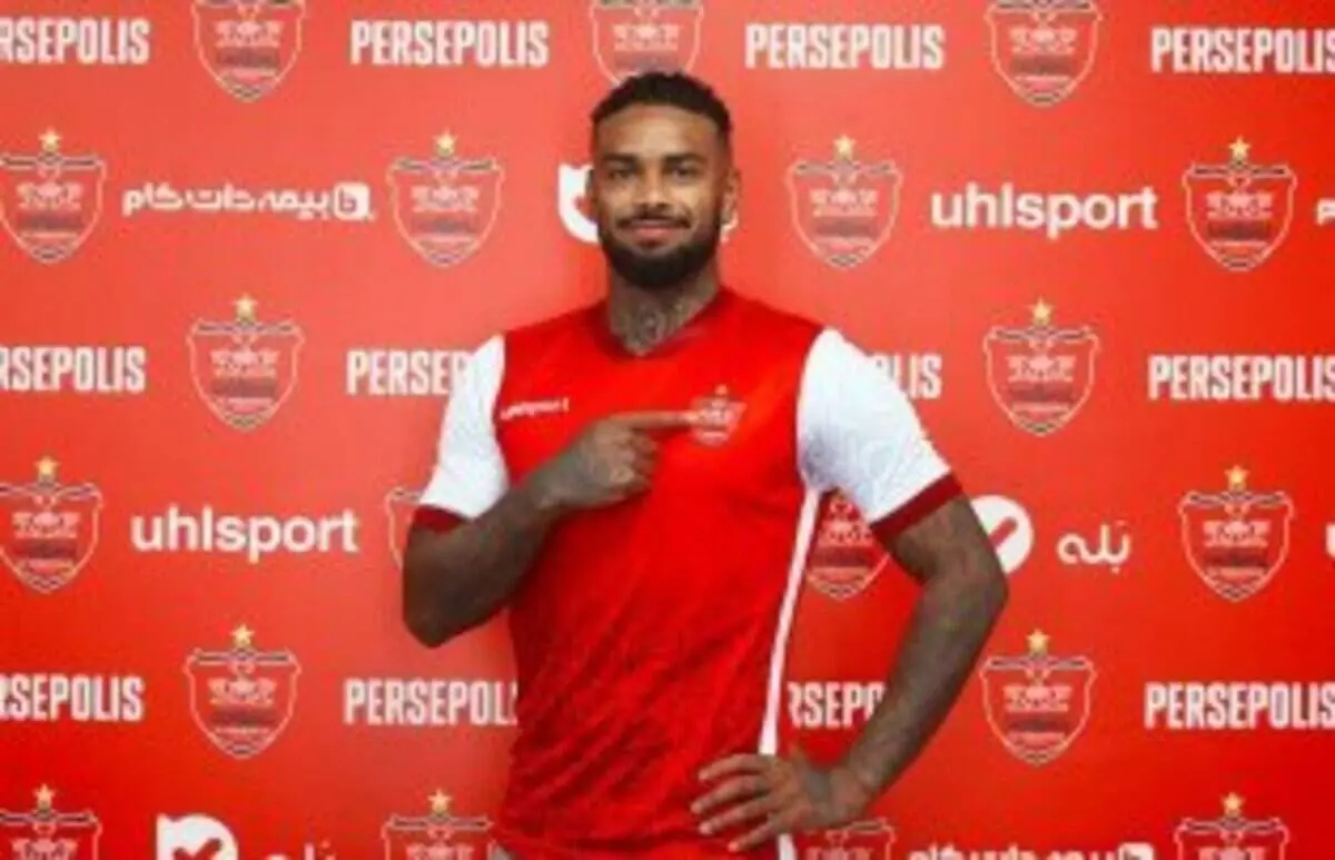 رونمایی از لوکادیا در پیراهن جدید پرسپولیس+ تصاویر