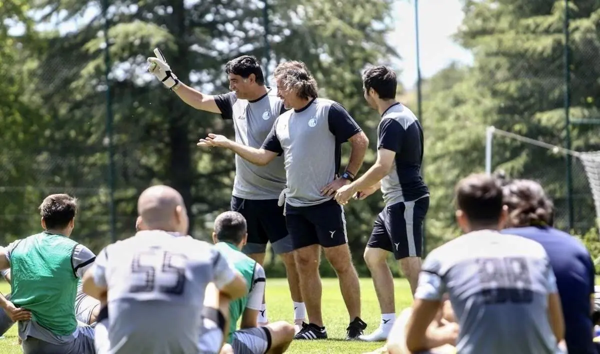 چالش این روزهای ساپینتو با آبی پوشان