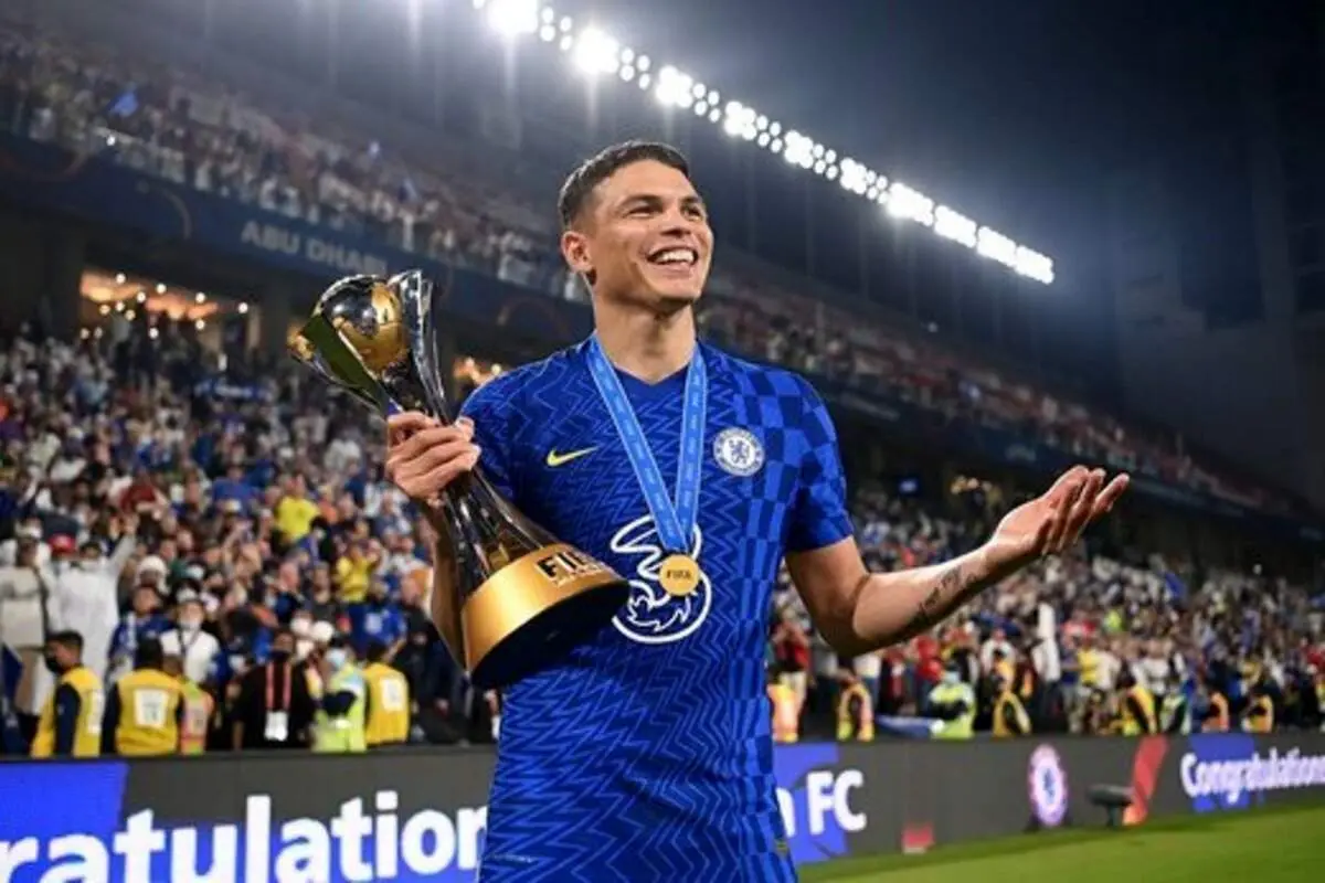 حمله هواداران به همسر ستاره آبی‌ها+ عکس