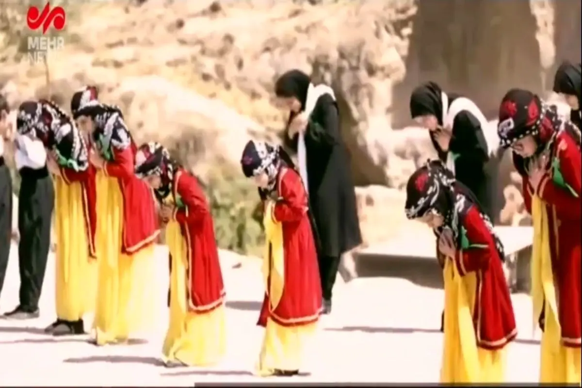 اجرای سرود سلام فرمانده به زبان کُردی در کرمانشاه + فیلم