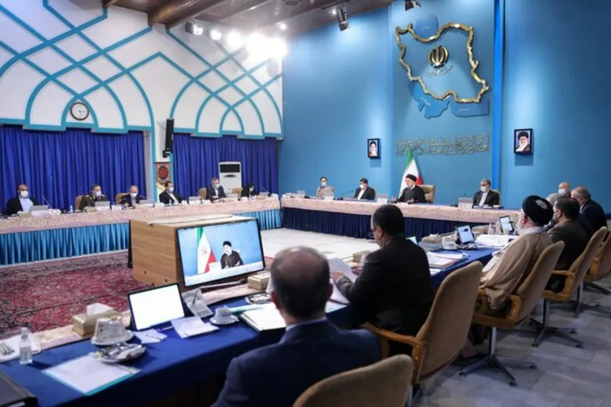 دستور رئیسی برای برخورد با متخلفان فولاد مبارکه/ تاکید رئیس جمهور بر ساماندهی وضع شرکت های دولتی و انتصابات مدیران