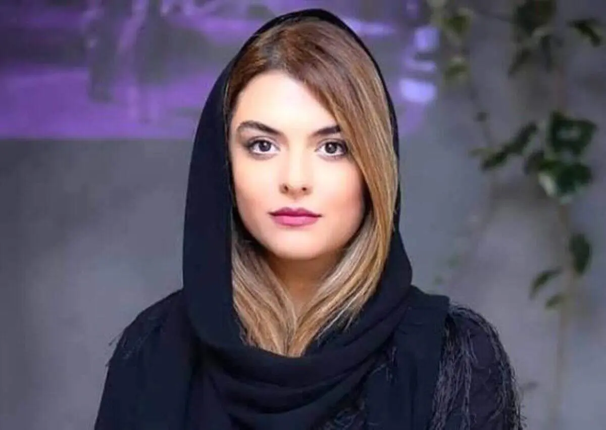 رونمایی دنیا مدنی از "روی مجازیش"!+ عکس