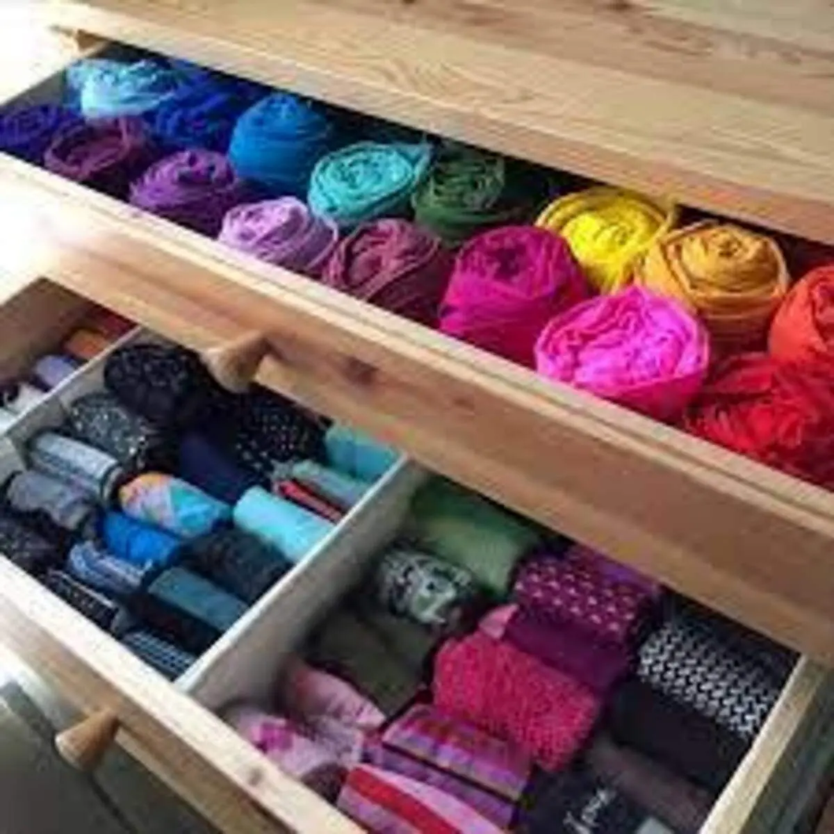 چطور لباس ها را آسان و حرفه ای تا کنیم+فیلم