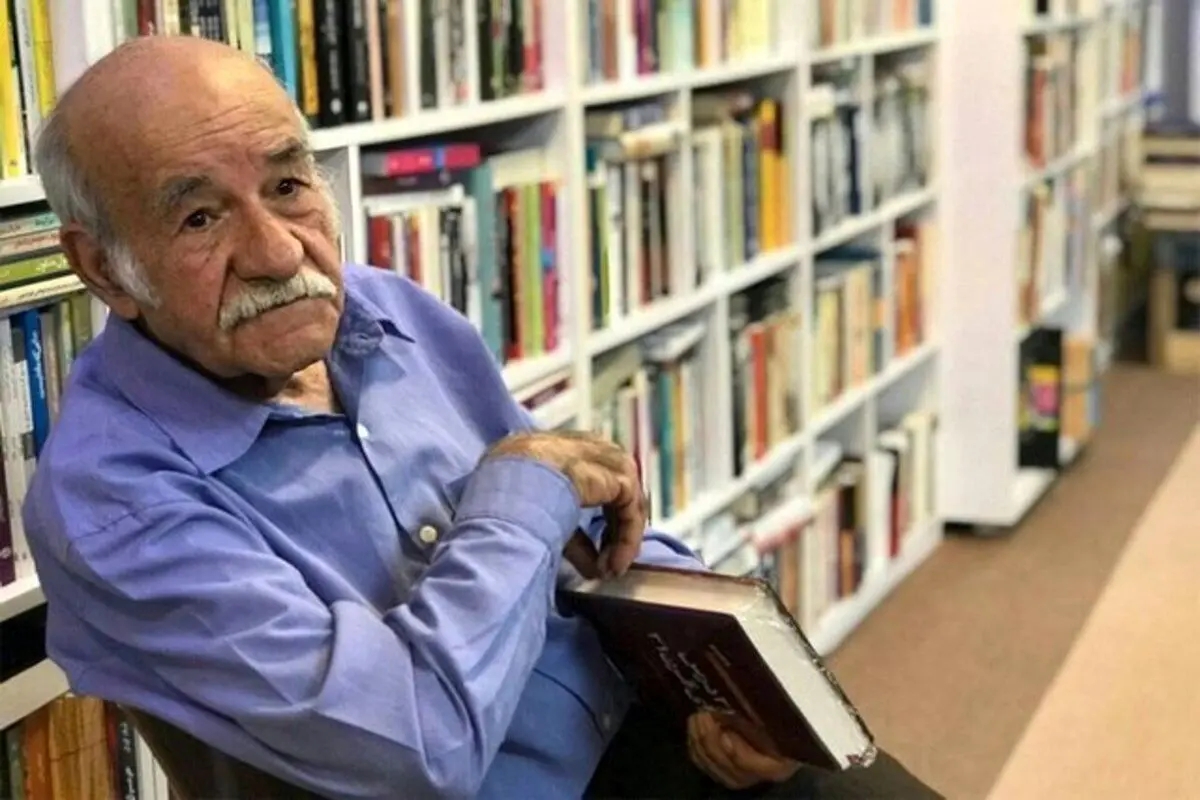 سعید پورصمیمی با نمایشی کمدی به صحنه بازمیگردد