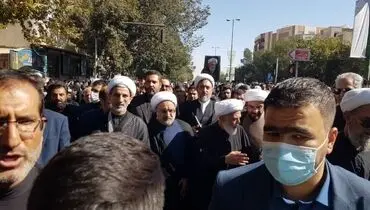 حضور نماینده رئیس قوه قضاییه در تشییع پیکر حضرت آیت الله ناصری دولت آبادی