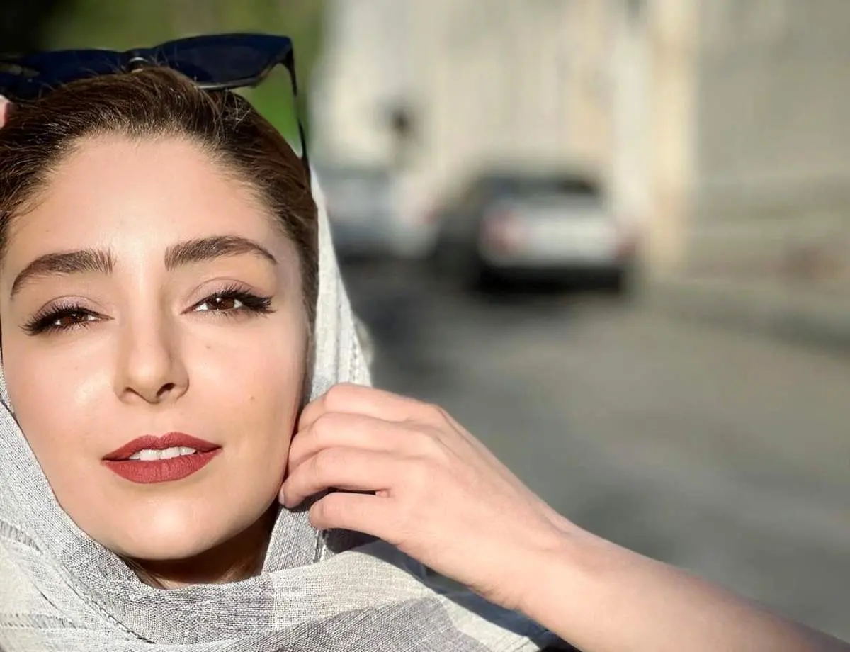خودشیفتگی خانم بازیگر جوان از زیبایی ظاهری‌اش