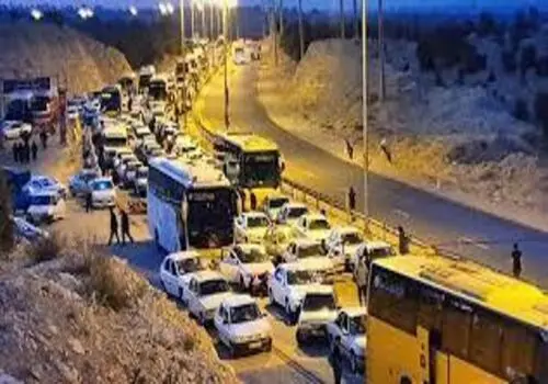 ازدحام زوار در مرز مهران + فیلم