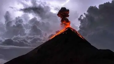 فوران وحشتناک آتشفشان فوئگو در گواتمالا!+ فیلم