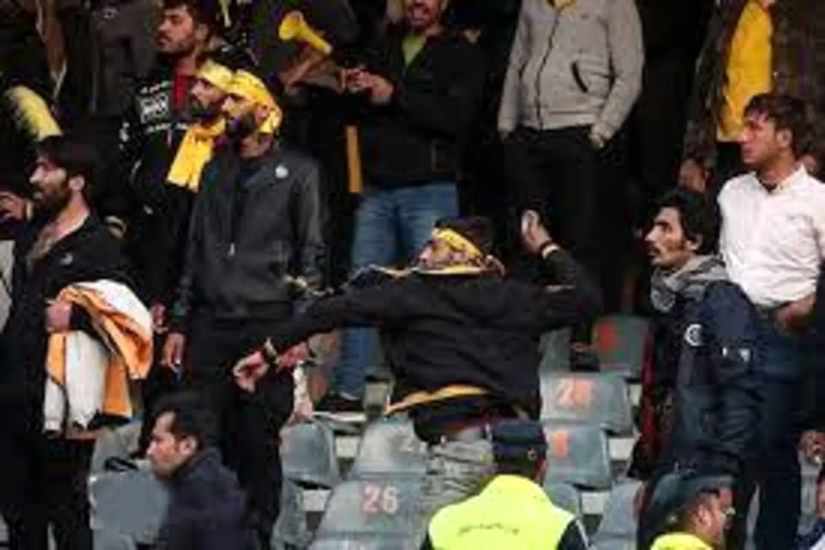 چرا تماشاگران فوتبال بداخلاق شدند؟+فیلم
