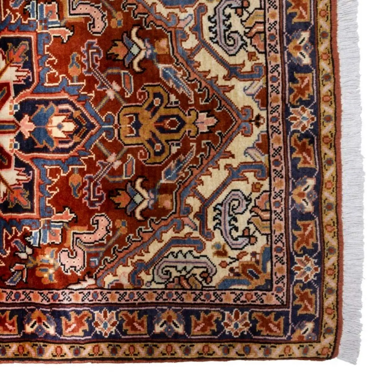فرشی عجیب با طرح سه بعدی بافته شده در قرن ۱۹!+ عکس