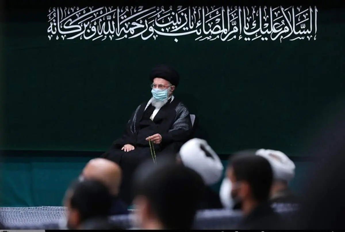 برگزاری مراسم عزاداری اربعین حسینی(ع) با حضور رهبر انقلاب اسلامی و جمعی از دانشجویان + تصاویر