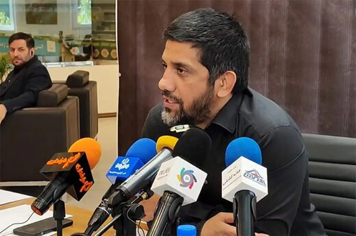 اظهارنظر جنجال‌ساز علیرضا دبیر: لباس پوشیدن من را مسخره می‌کنند اما من حمال کشتی هستم! + فیلم