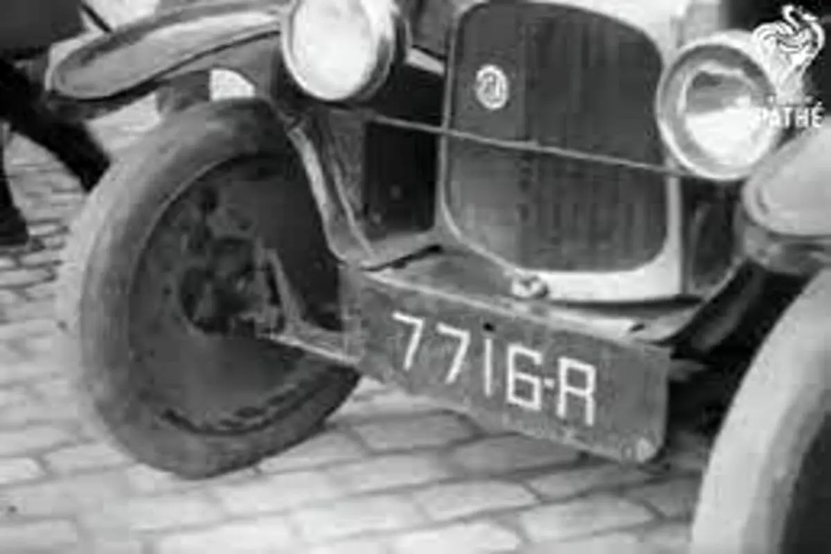 فناوری پارک کردن خودرو در پاریس، سال ۱۹۲۷+ فیلم