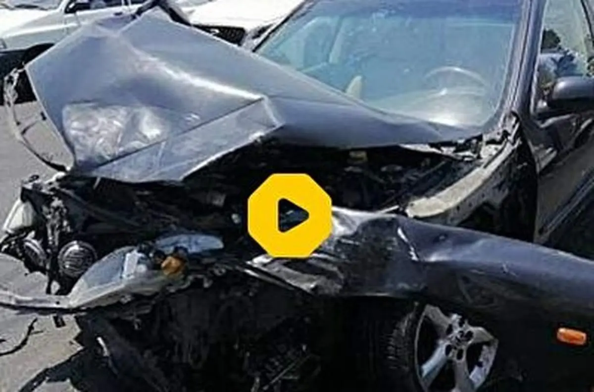 لحظه هولناک شاخ به شاخ شدن سواری هیوندا با کامیون کمپرسی+ فیلم