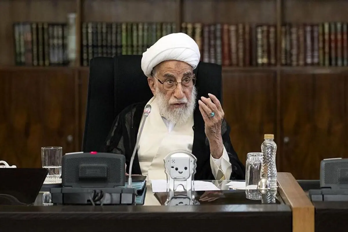 ادعای مبارزه با تروریسم توسط کشورهایی که منافقین را حمایت میکنند، مضحک است