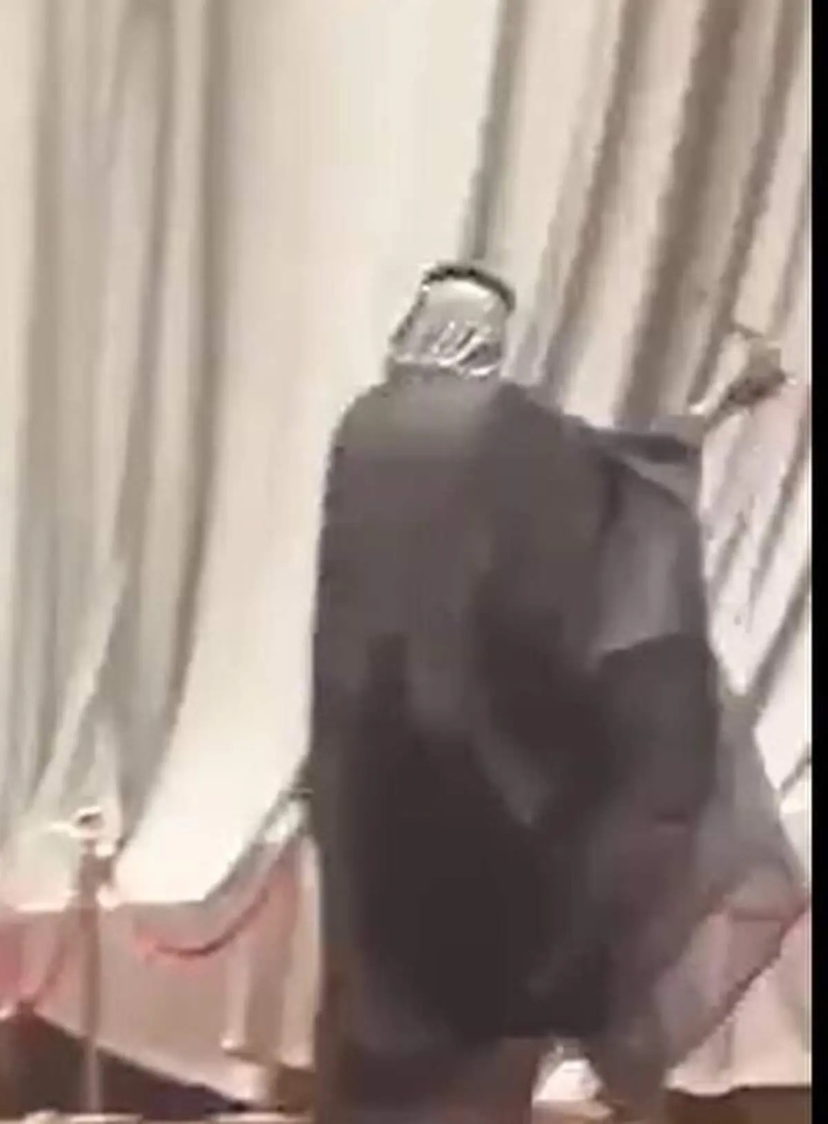 رقصی عجیب‌غریب در پارلمان عراق، سوژه شد+ فیلم
