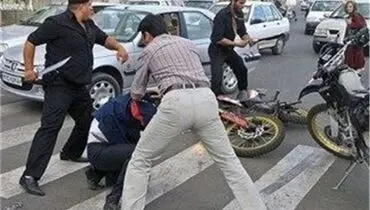 سرقت‌های همراه با خشونت مشمول محاربه شد/ به سارقان به عنف، مقرون به آزار و مسلحانه و دارای سابقه سرقت مرخصی ندهید / مجرمین حرفه‌ای و سابقه‌دار از جمله کیف قاپ‌ها مشمول عفو نشوند