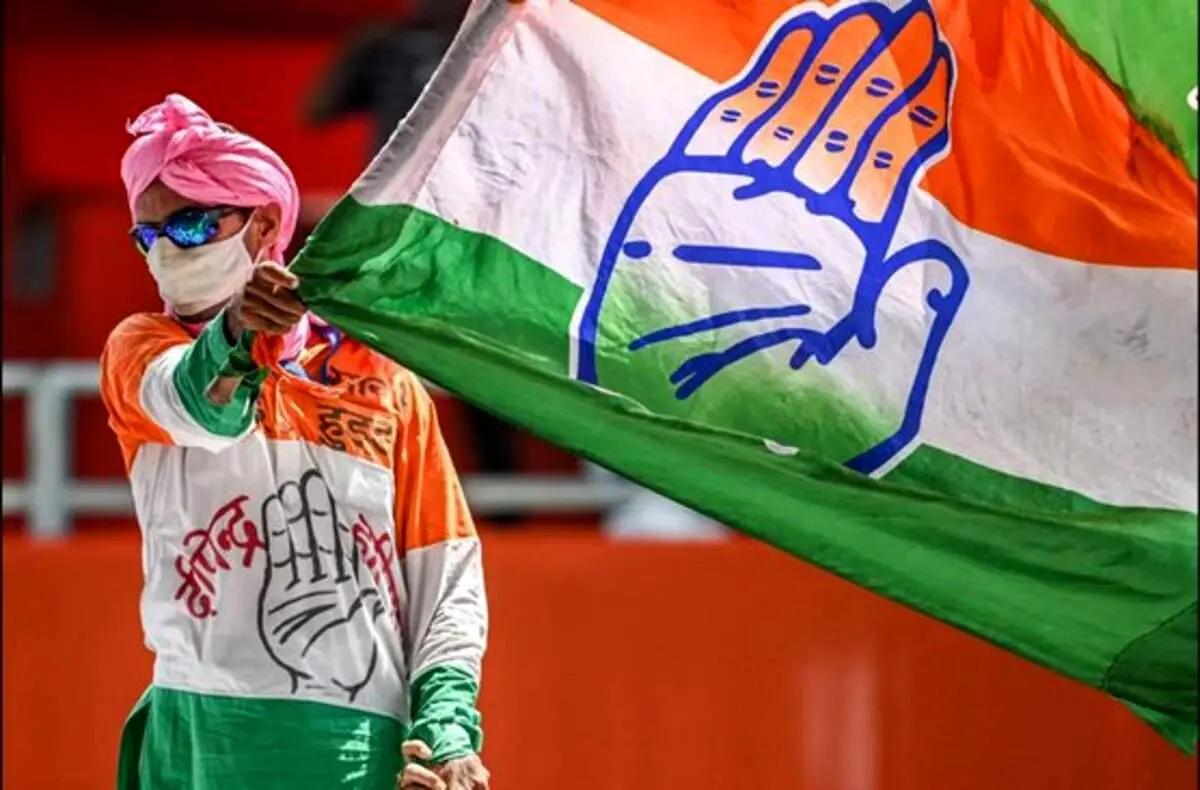 دیدنی های روز؛ از گردهمایی نجات آمریکا تا حمام سنتی ژاپنی