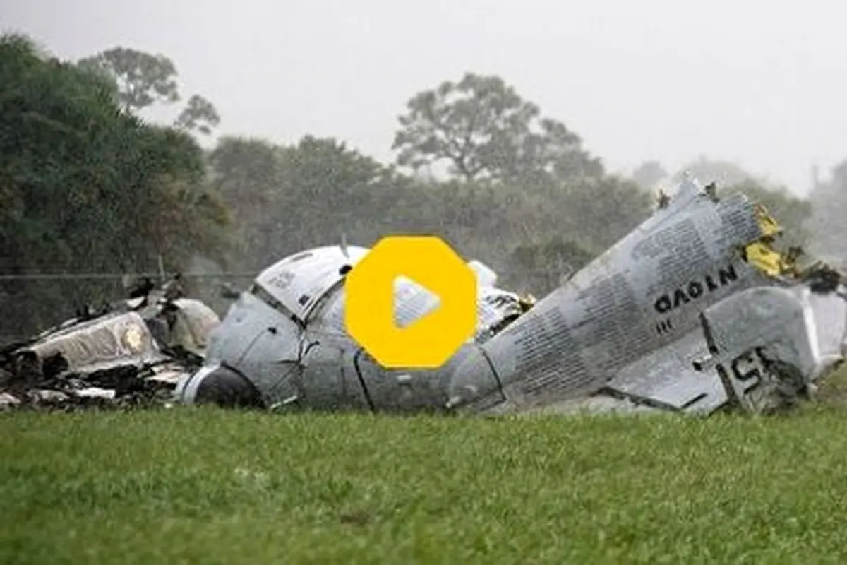 لحظه سقوط مرگبار هواپیما در مسابقه پرواز نمایشی آمریکا+ فیلم