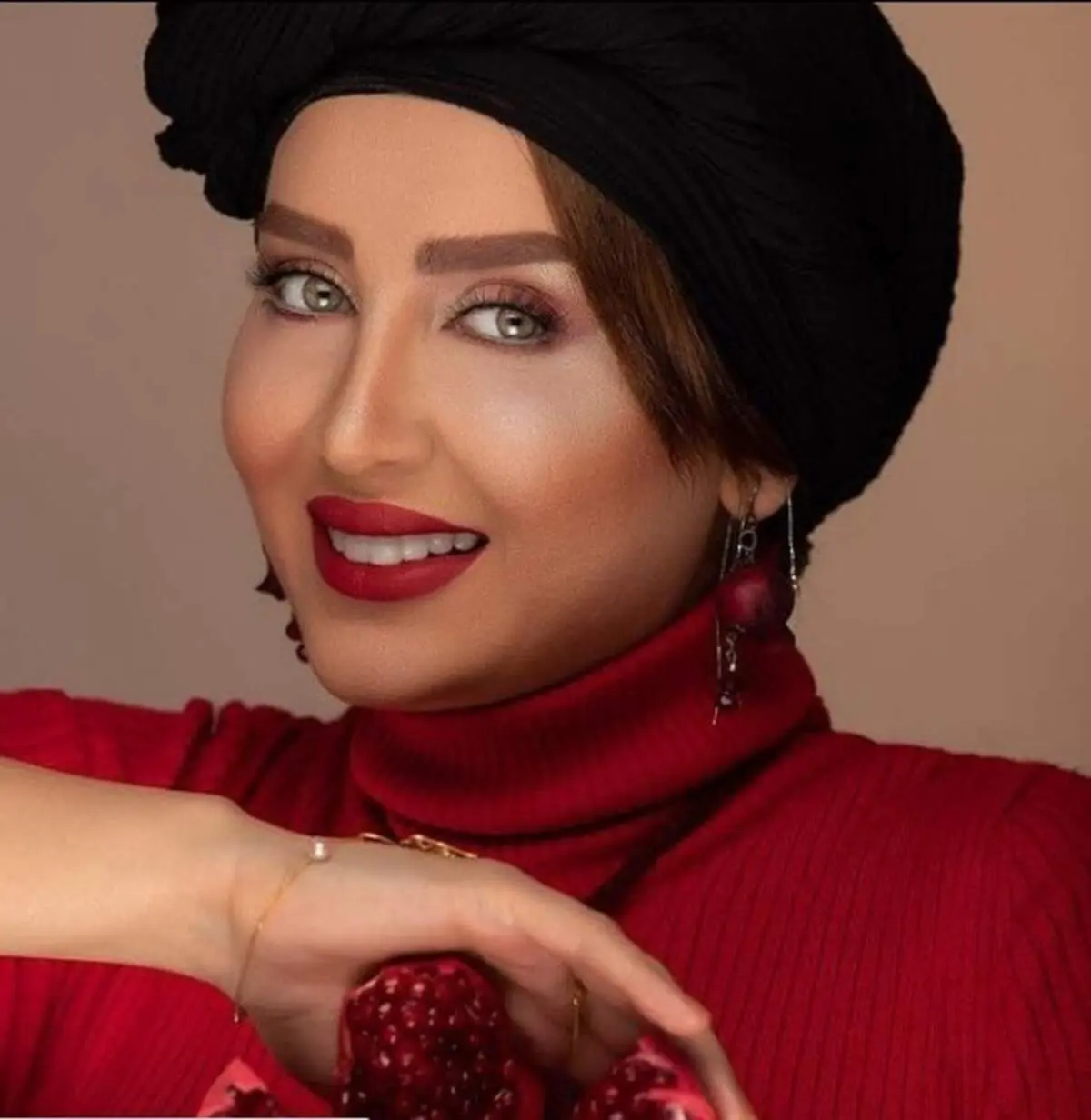 سولماز حصاری عکس عروسی اش را منتشر کرد!