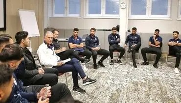 اولین جلسه فنی کی‌ روش با بازیکنان تیم ملی فوتبال+ عکس