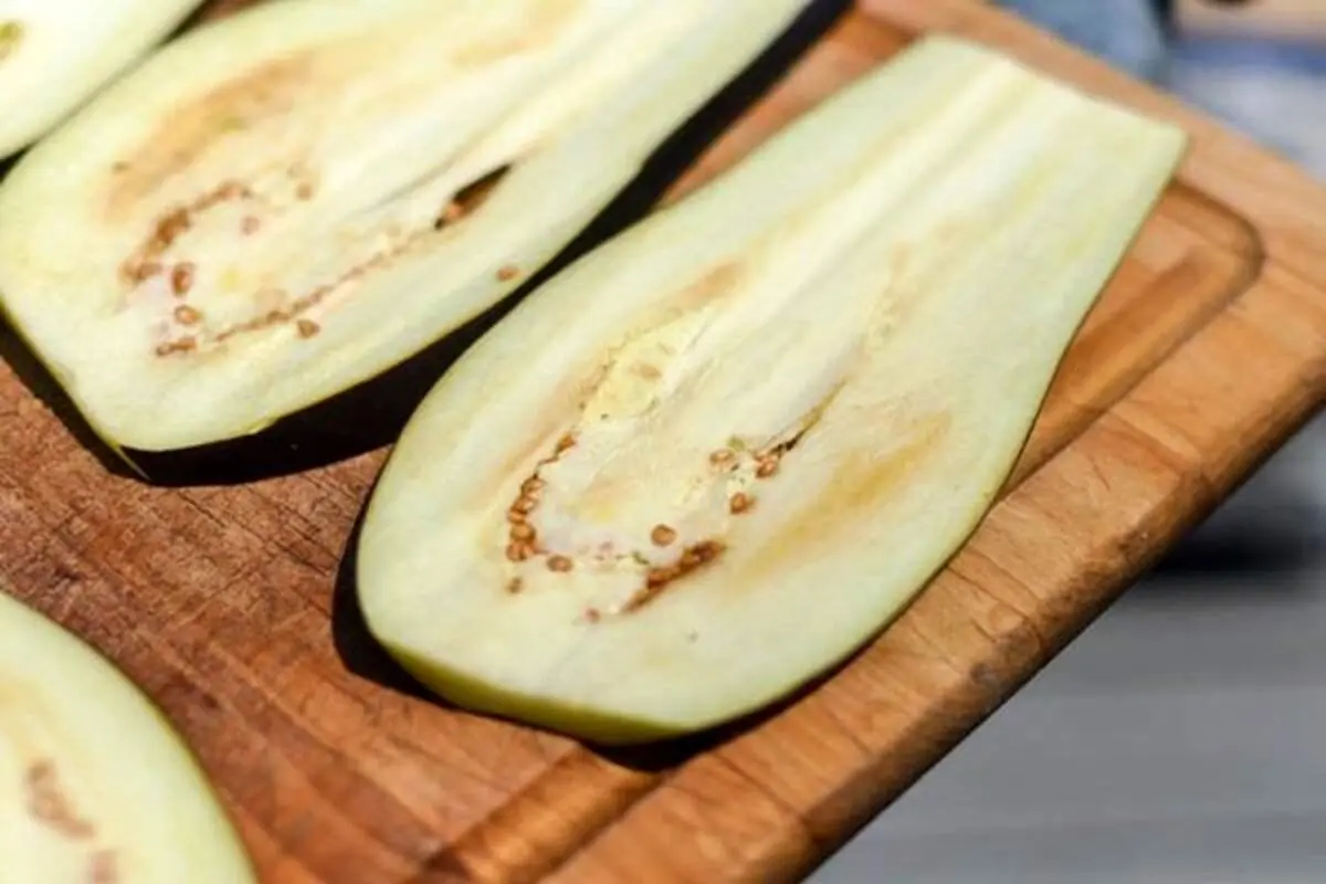 چگونه بادمجان خام را فریز کنیم؟