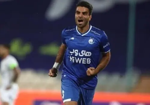 شبیخون پرسپولیس به استقلال؛ مذاکره با مدافع آبی‌ها