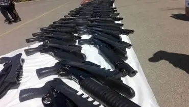 جزئیات کشف ۱۴۲ قبضه سلاح جنگی و شکاری
