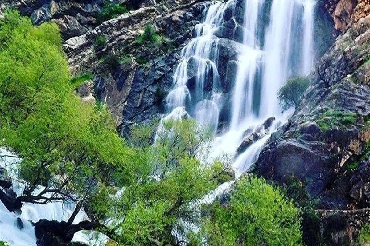 آشنایی با آبشار نوژیان در خرم آباد + فیلم