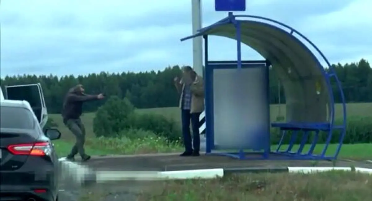 تصاویر FSB از لحظه دستگیری دو نیروی اوکراینی با دو سامانه دوش‌ پرتاب پیشرفته + فیلم