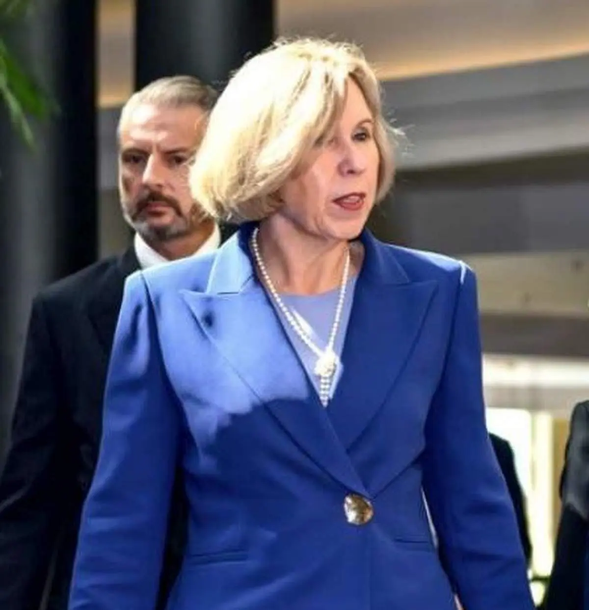 پوشش اسلامی سفیر استرالیا در عراق!+ عکس