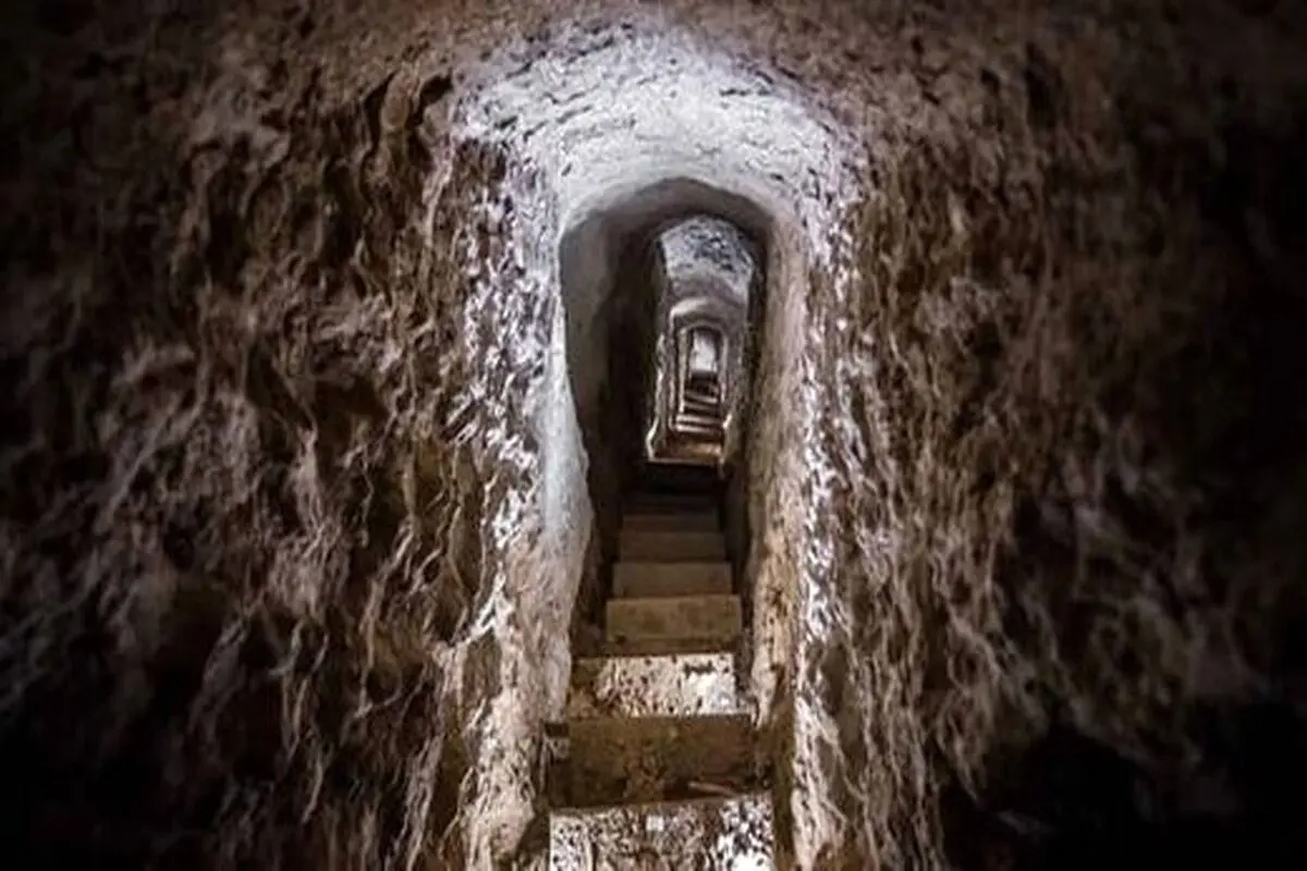 کشف اتفاقی تونل‌های ترسناک ۱۸۰۰ ساله در نزدیکی اسفراین + عکس