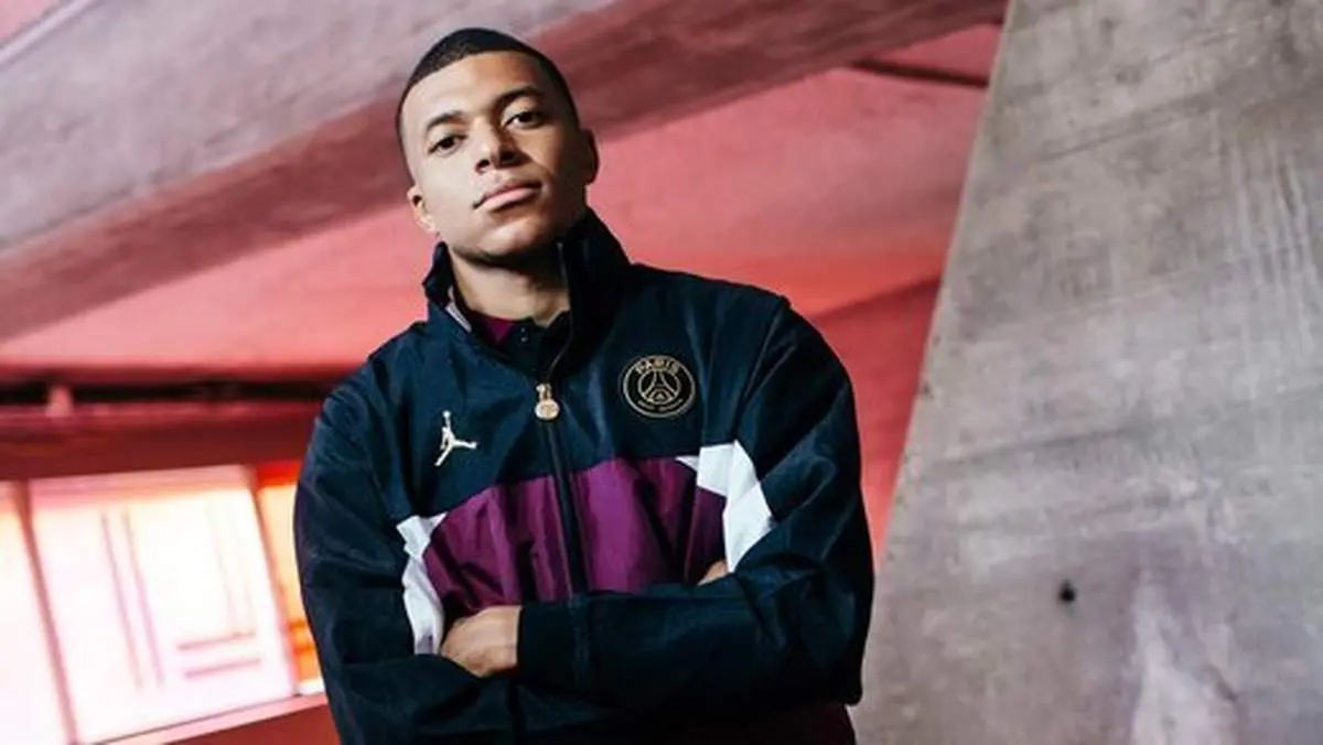 جنون دیوانه‌ وار یک دانش‌ آموز فرانسوی بعد از رونمایی از بدل کیلیان امباپه + فیلم