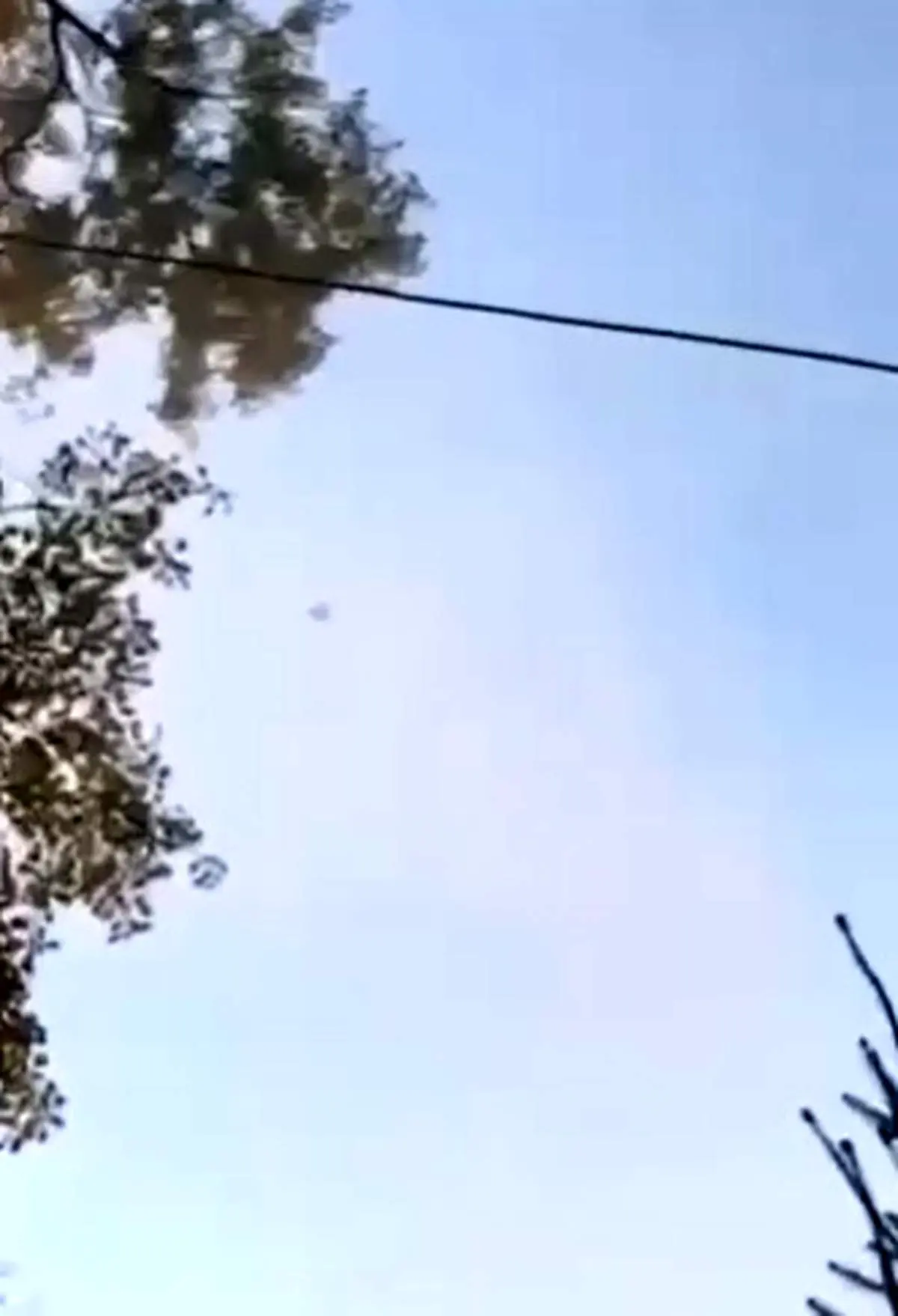 فرار پهپاد روسی از بین شلیک پدافند‌ اوکراین+ فیلم