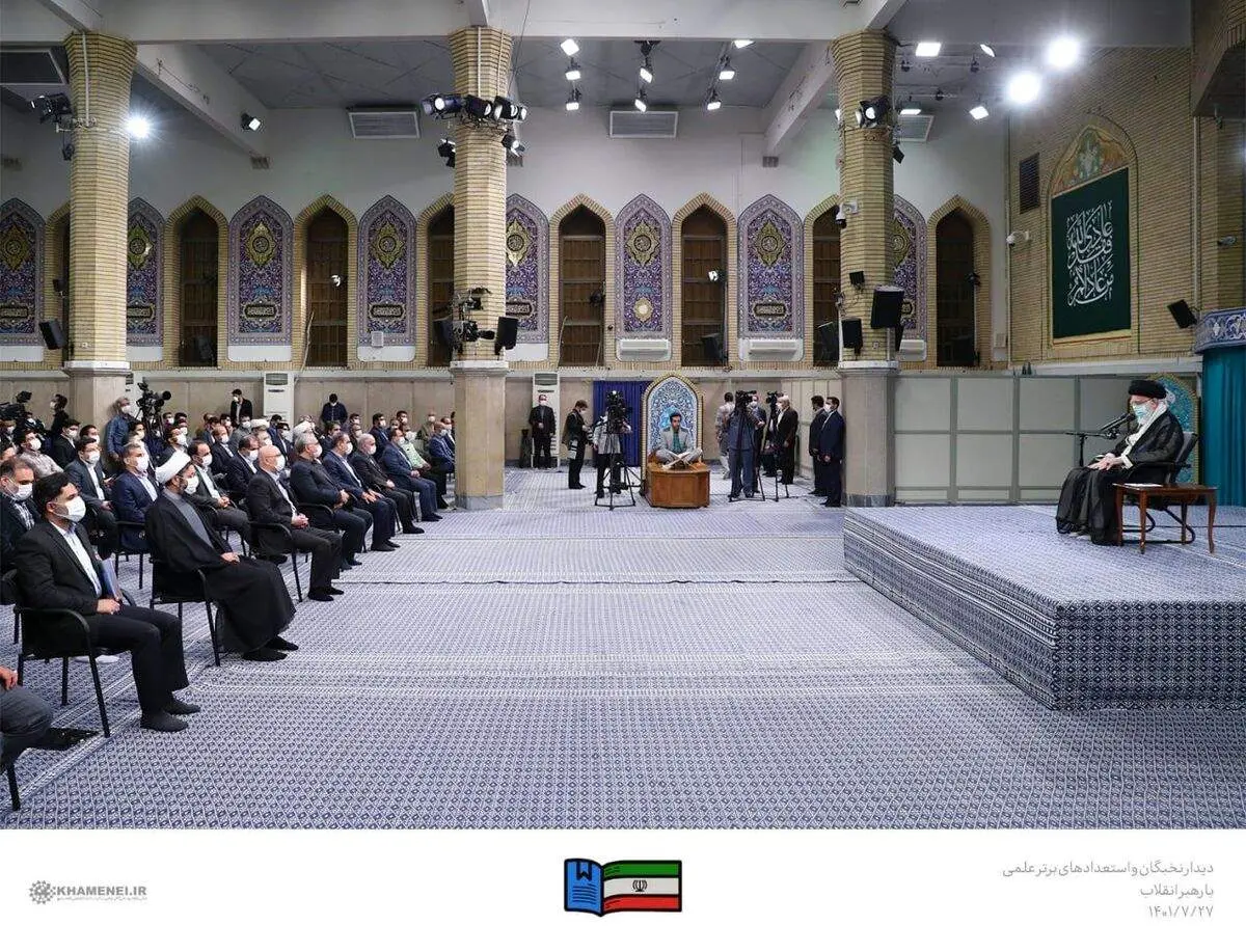 رهبر انقلاب: دانشگاه یکی از بزرگترین موانع در مقابل سلطه‌ استکبار است/ فروپاشی جمهوری اسلامی،‌ تحلیل غلط و غیرواقع‌بینانه است