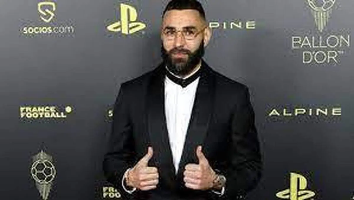 پشت‌صحنه مراسم اهدای توپ طلا به کریم بنزما+فیلم