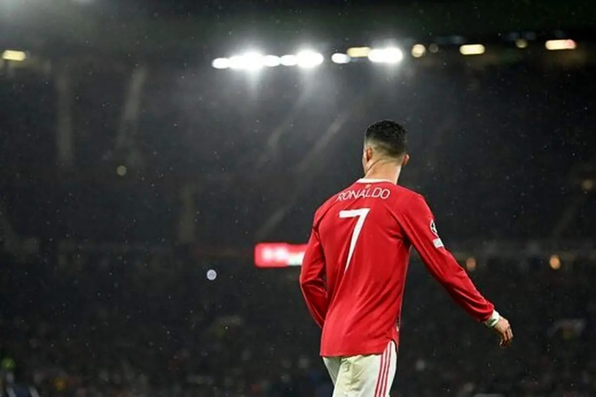 همخوانی عجیب رونالدو با سرود ملی کشورش حاشیه ساز شد!+ عکس