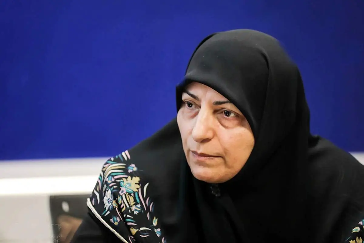 حمله کارشناس صداوسیما به انسیه خزعلی روی آنتن زنده + فیلم