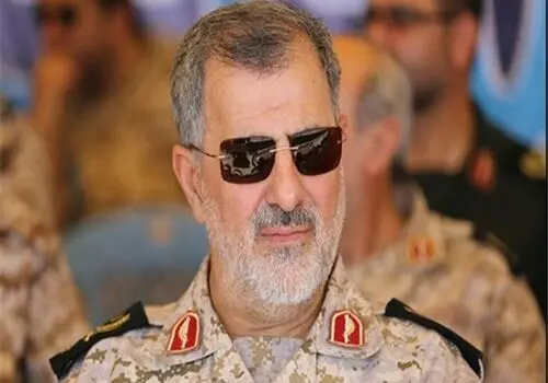 دیدار فرمانده نیروی زمینی سپاه با خانوادۀ شهدای حادثۀ تروریستی چابهار و راسک+تصاویر