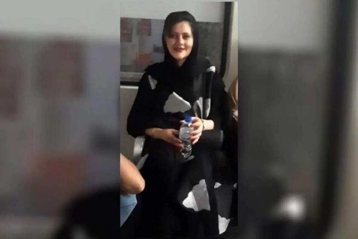 حضور پدر مهسا امینی و وکلای او در جلسه پزشکی قانونی+ جزئیات