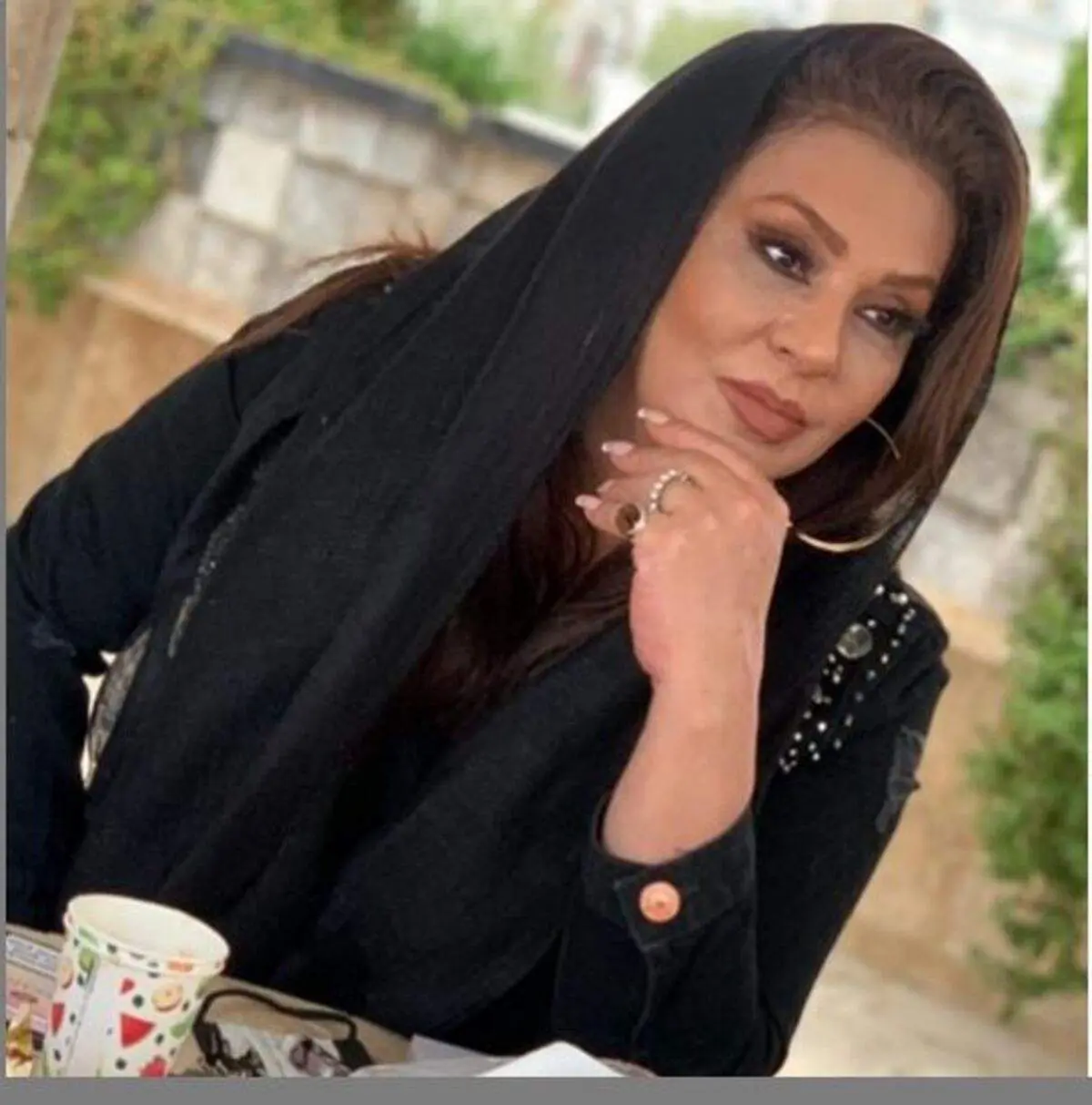 همسر نسرین مقانلو با لباس استقلال+ عکس