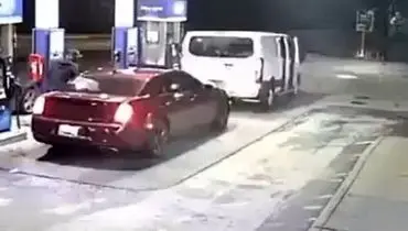 حمله رعب آور سارقان مسلح به یک پمپ بنزین!+ فیلم