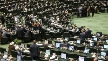 موافقت مجلس با دوفوریت لایحه متناسب سازی حقوق کارکنان دولت/سلیمی: دولت باید حقوق کارمندان را ترمیم کند