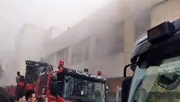 آتش‌سوزی مجتمع تجاری در شمال تهران+فیلم
