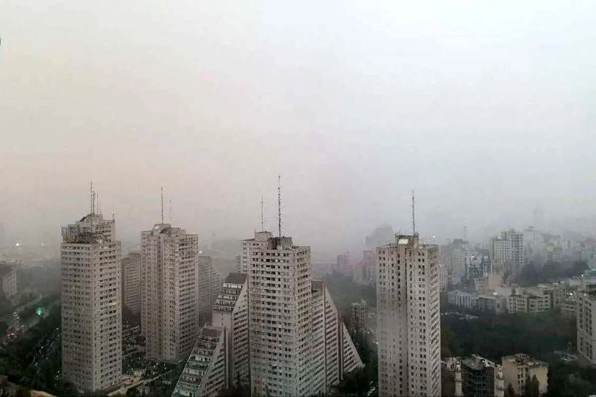 تصویری از وقوع گرد و خاک در تهران