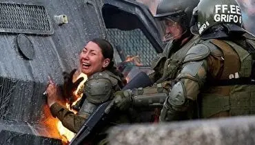 اتفاق جنجالی در تعقیب‌وگریز با سارقین بانک؛ پرتاب کیسه پول وسط اتوبان برای پلیس‌ها!+ فیلم