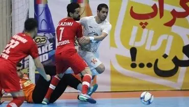 زد و خورد بازیکنان در لیگ برتر فوتسال + فیلم