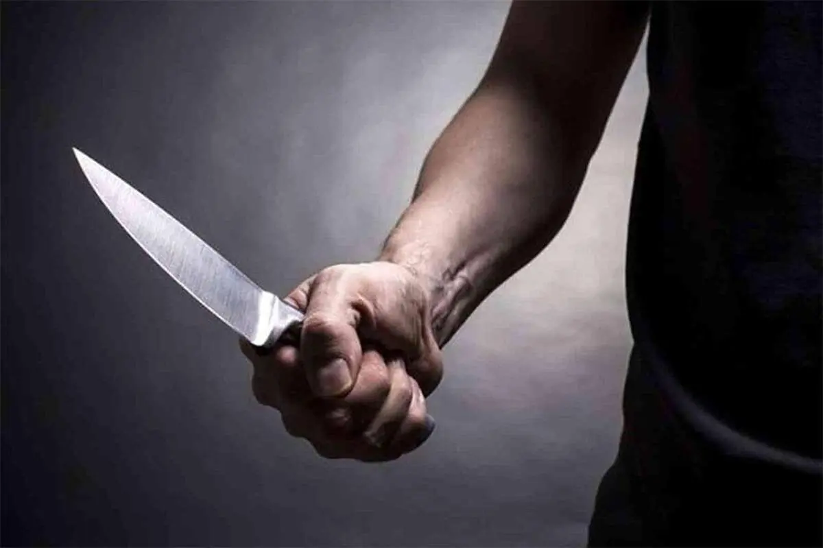 لحظه ترسناک زورگیری وحشیانه از یک جوان مقابل دوربین‌های مداربسته + فیلم