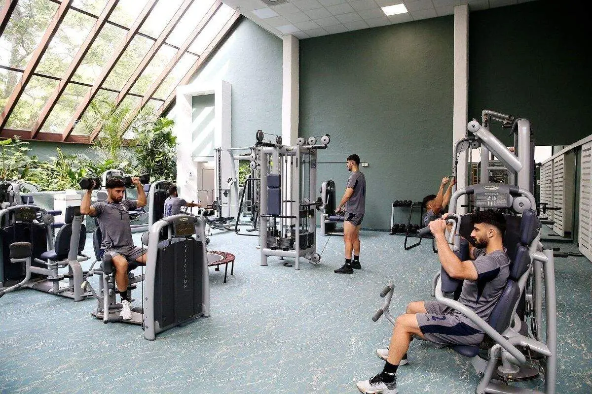 آغاز تمرینات تیم ملی فوتبال با حضور ۱۰ بازیکن