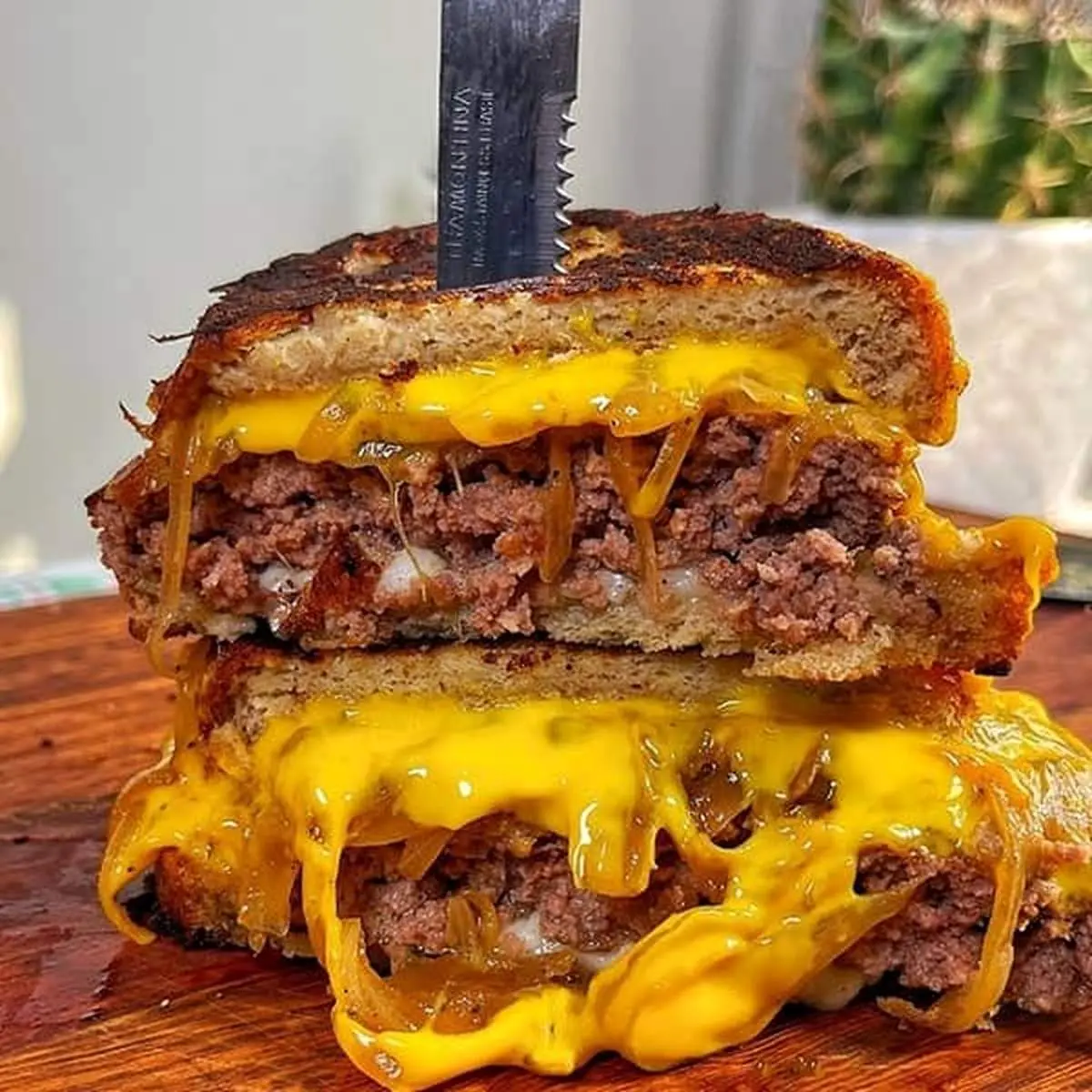 طرز تهیه سه سوته برانچ برگر، خوشمزه و لذیذ